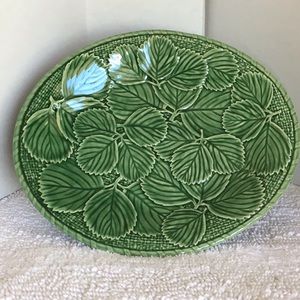 Oval Dinner Plates. Bordallo Pinheiro Portugal  One Set of 8